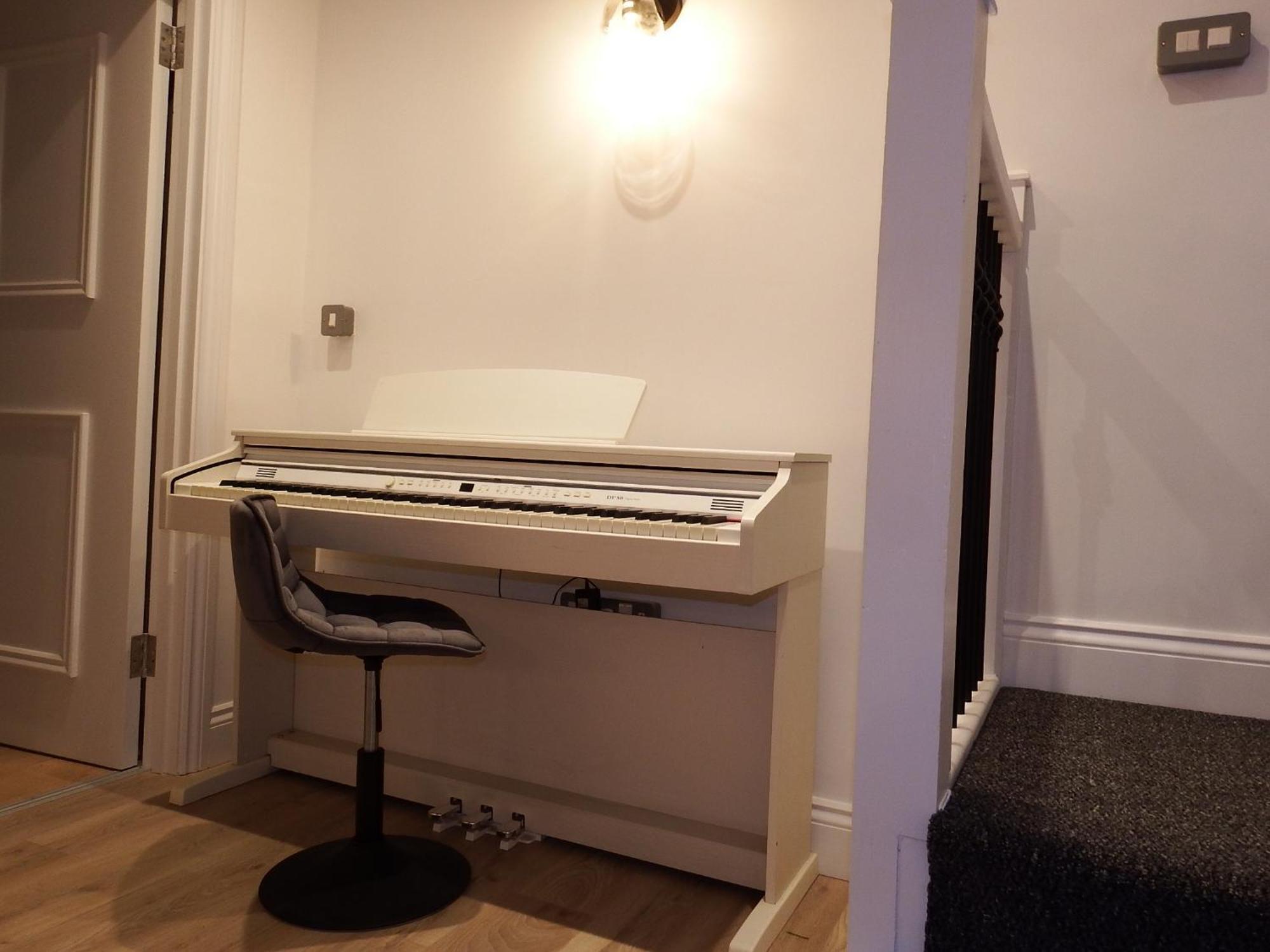 Newly Renovated Stunning Warehouse Apartment ボーンマス エクステリア 写真